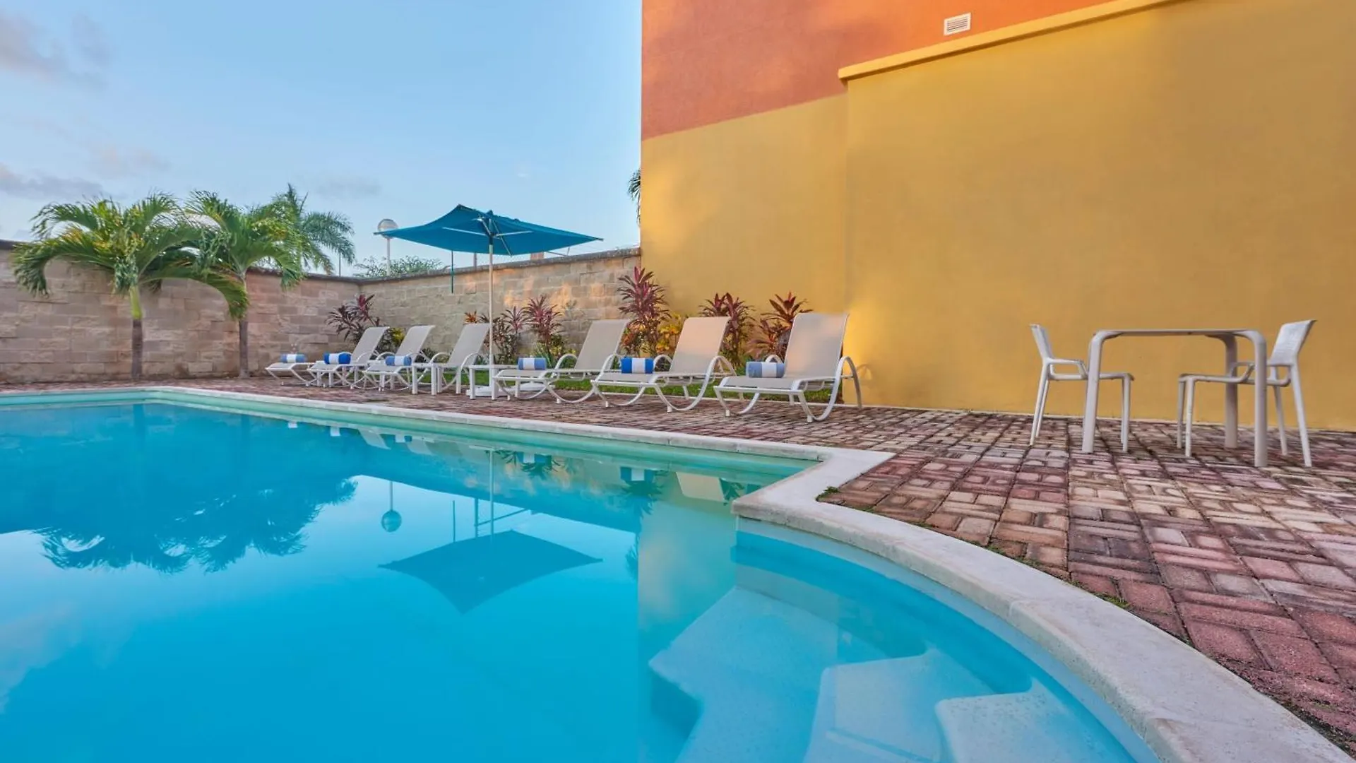 Hotel City Express By Marriott Cancun
